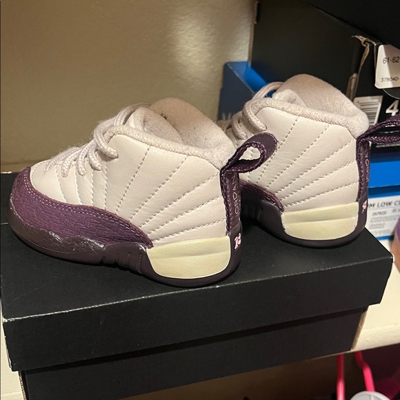 Jordan Retro 12 - Picture 4 of 5